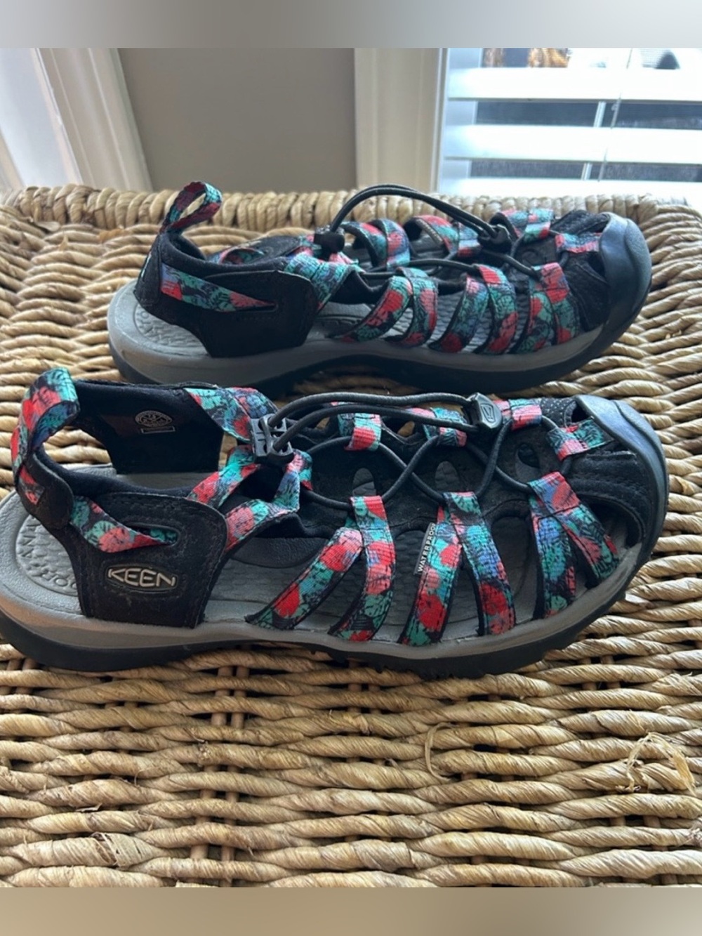 Keen/EUC Women's Waterproof  Strappy Outdoor Sandals